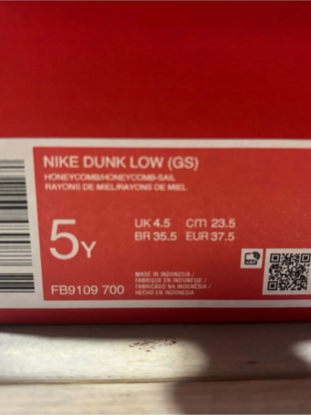 Nike Red & White Shoe Box Label - Dunk Low (GS)
